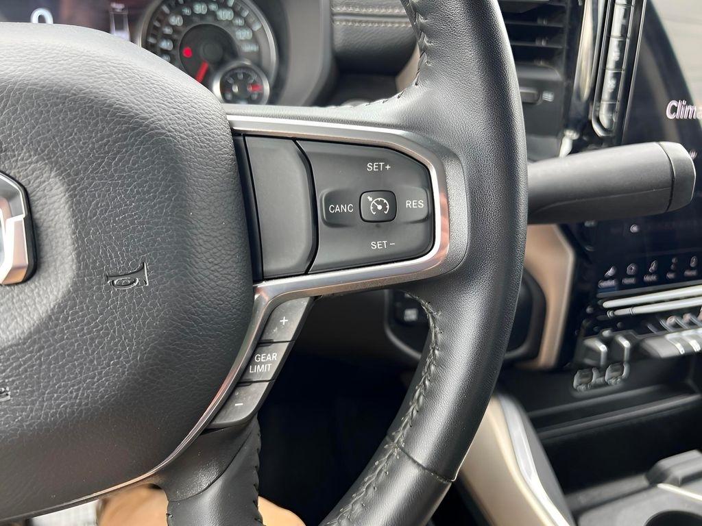 RAM 3500 Laramie Crew Cab LWB 4WD DRW 2024