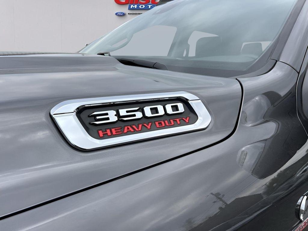 RAM 3500 Laramie Crew Cab LWB 4WD DRW 2024