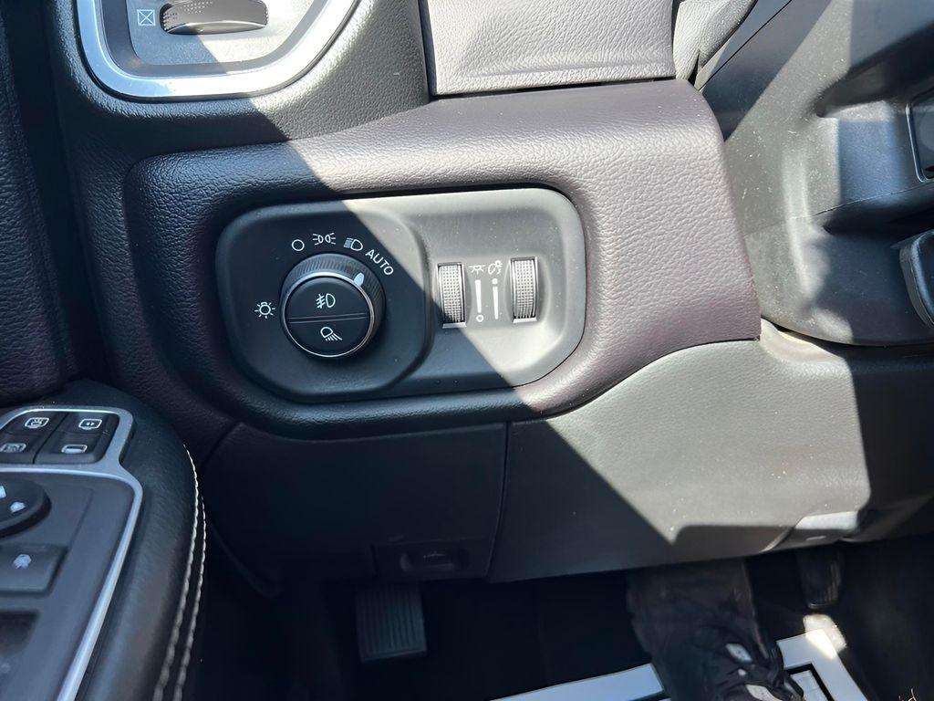 RAM 3500 Laramie Crew Cab LWB 4WD DRW 2024