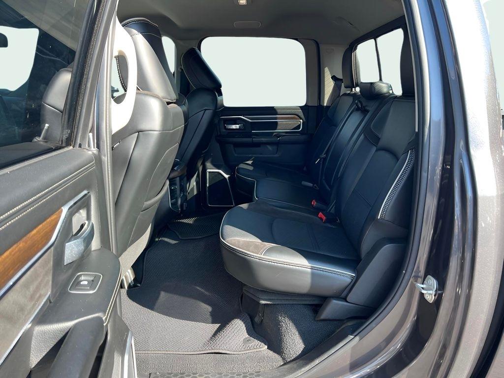 RAM 3500 Laramie Crew Cab LWB 4WD DRW 2024