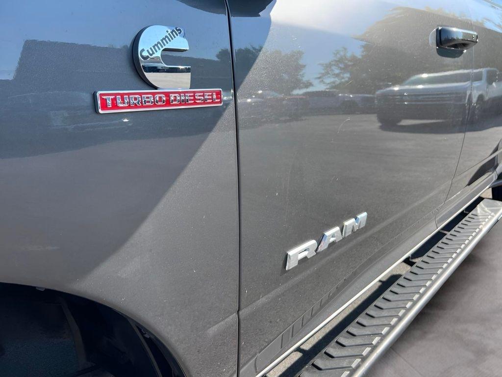 RAM 3500 Laramie Crew Cab LWB 4WD DRW 2024