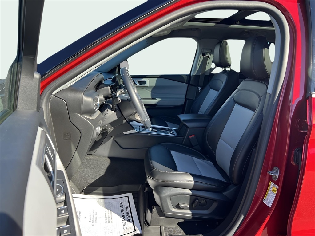 Ford Explorer XLT AWD 2022 Ford Explorer XLT AWD 2022