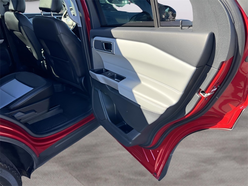 Ford Explorer XLT AWD 2022 Ford Explorer XLT AWD 2022