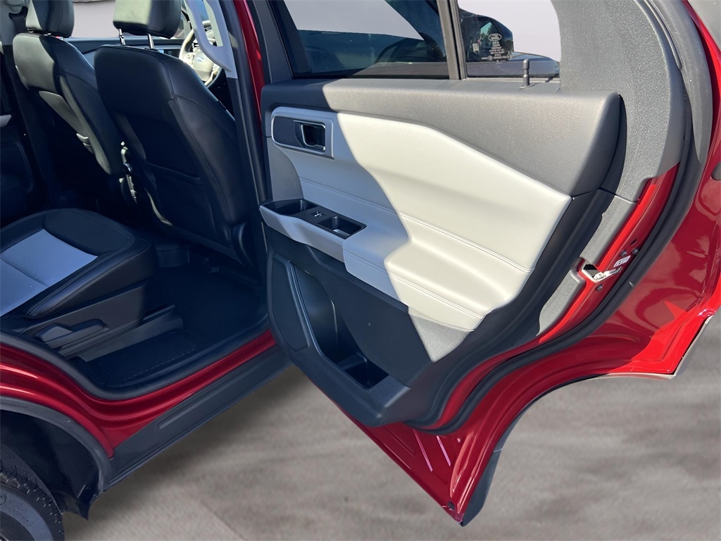 Ford Explorer XLT AWD 2022 Ford Explorer XLT AWD 2022