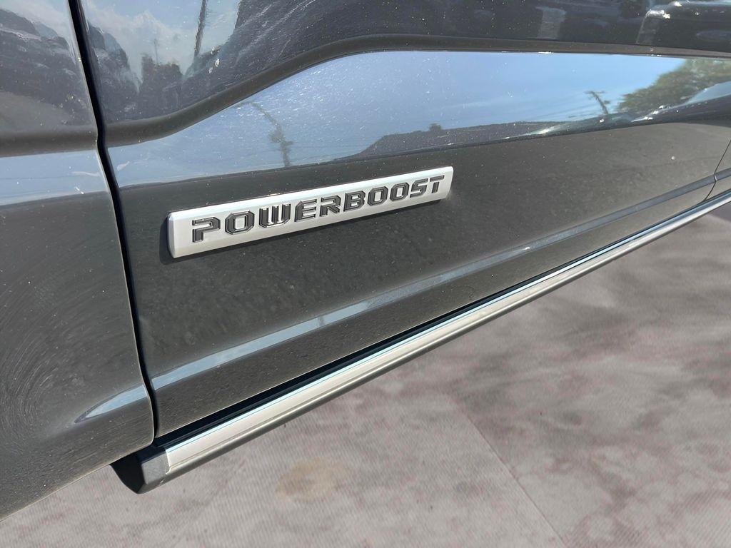 Ford F-150 Lariat SuperCrew 5.5-ft. Bed 4WD 2023