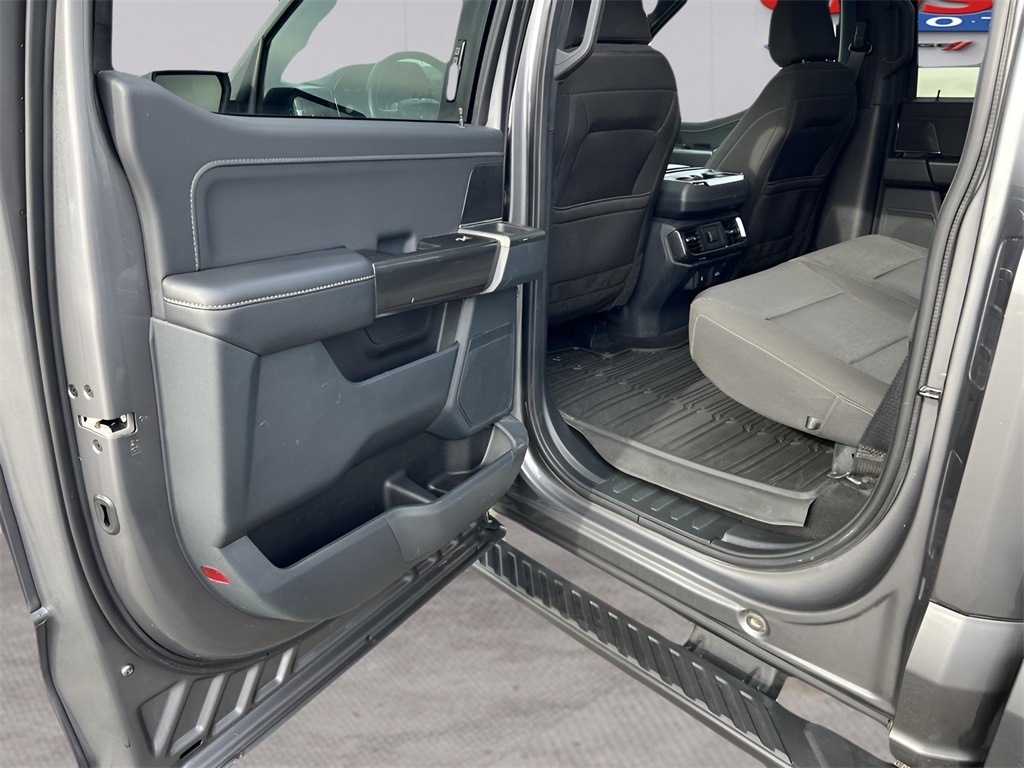 Ford F-150 XLT SuperCrew 5.5-ft. Bed 4WD 2023 Ford F-150 XLT SuperCrew 5.5-ft. Bed 4WD 2023