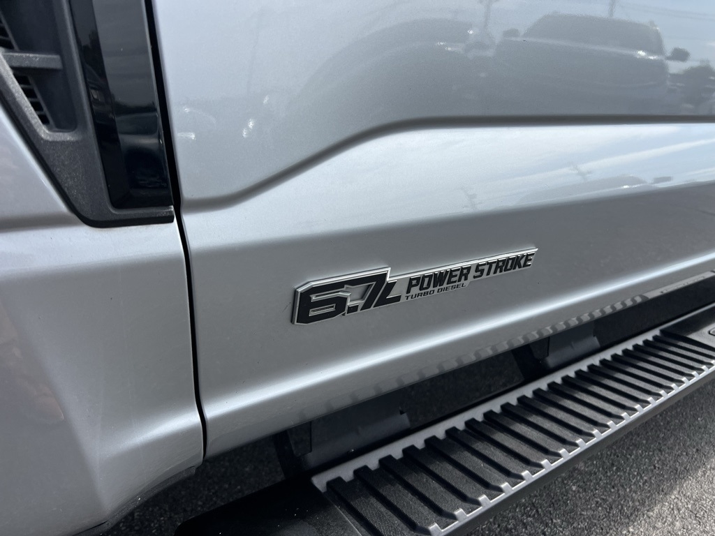 Ford F-250 SD Lariat Crew Cab 4WD 2023 Ford F-250 SD Lariat Crew Cab 4WD 2023