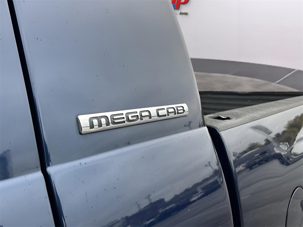 Dodge Ram 2500 Laramie Mega Cab 4WD 2007 Dodge Ram 2500 Laramie Mega Cab 4WD 2007