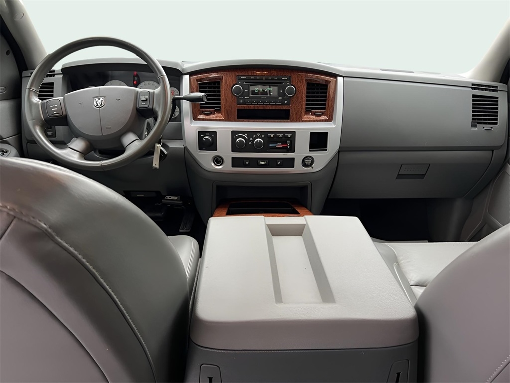 Dodge Ram 2500 Laramie Mega Cab 4WD 2007 Dodge Ram 2500 Laramie Mega Cab 4WD 2007