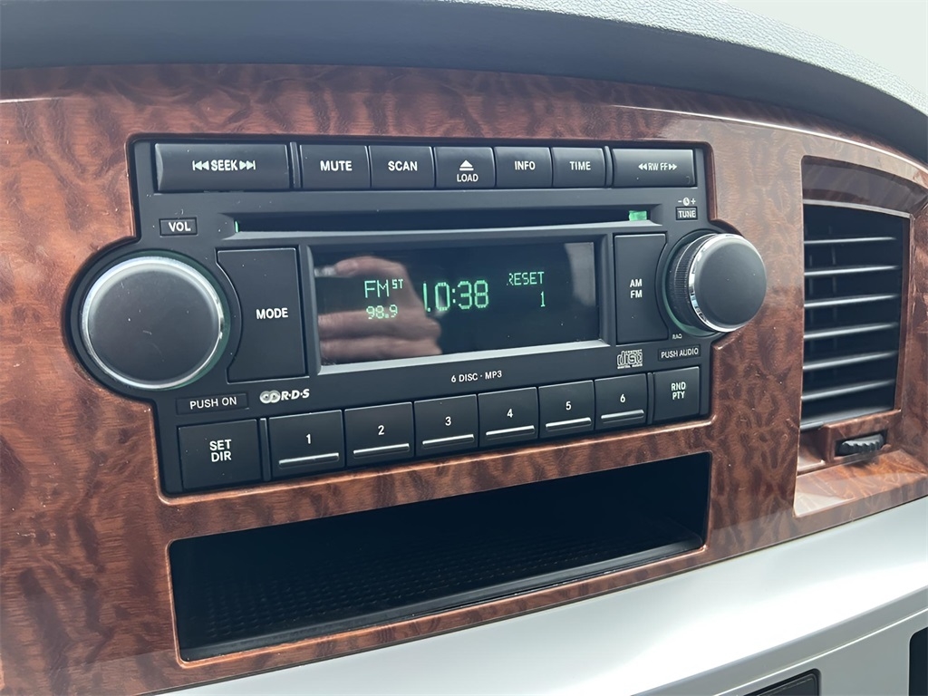 Dodge Ram 2500 Laramie Mega Cab 4WD 2007 Dodge Ram 2500 Laramie Mega Cab 4WD 2007