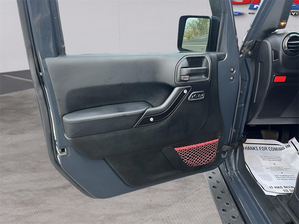 Jeep Wrangler Rubicon 4WD 2017 Jeep Wrangler Rubicon 4WD 2017