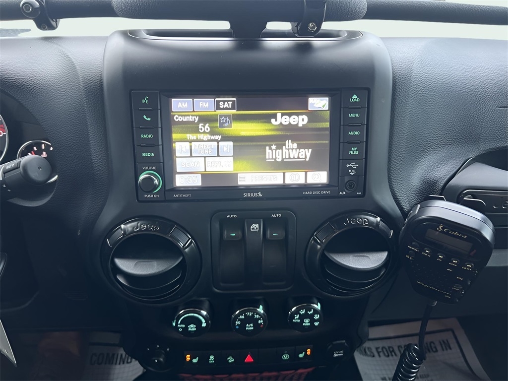 Jeep Wrangler Rubicon 4WD 2017 Jeep Wrangler Rubicon 4WD 2017