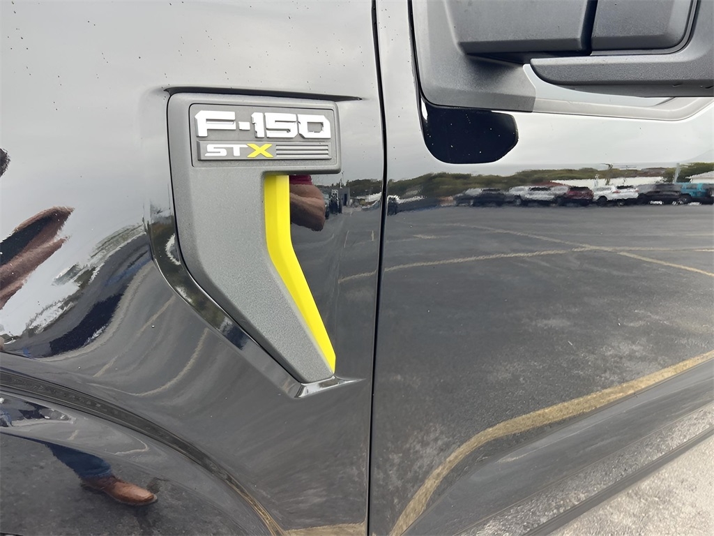Ford F-150 STX SuperCrew 4WD 2024 Ford F-150 STX SuperCrew 4WD 2024