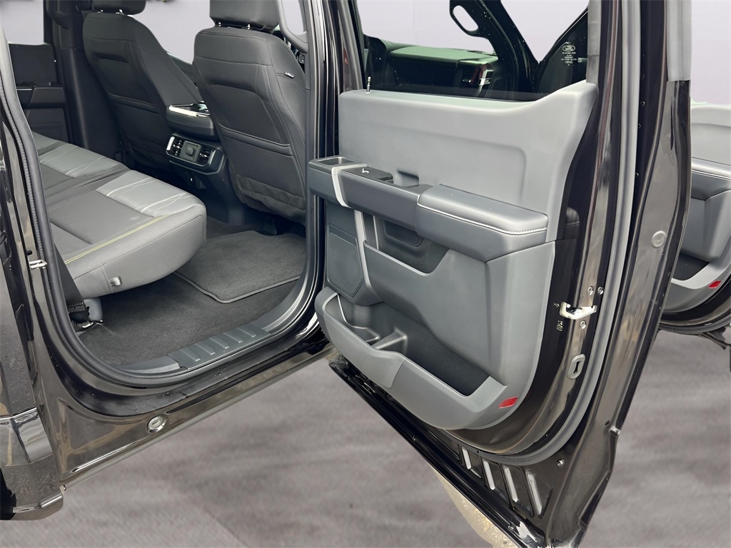 Ford F-150 STX SuperCrew 4WD 2024 Ford F-150 STX SuperCrew 4WD 2024