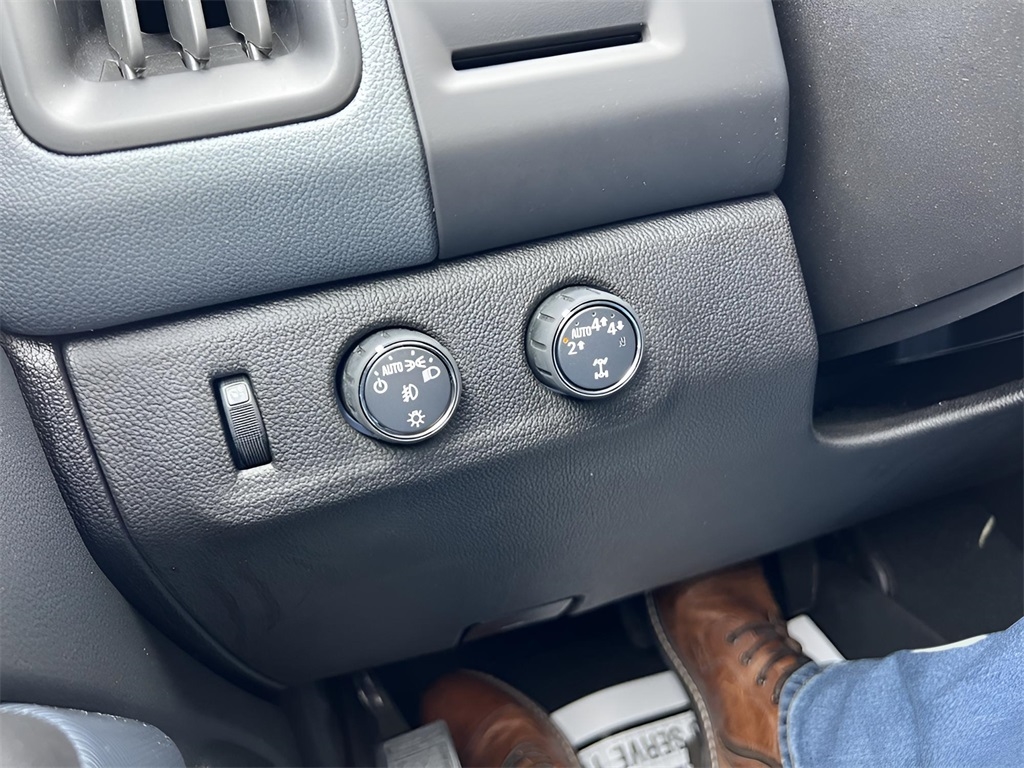 Chevrolet Colorado Z71 Crew Cab Long Box 4WD 2022 Chevrolet Colorado Z71 Crew Cab Long Box 4WD 2022