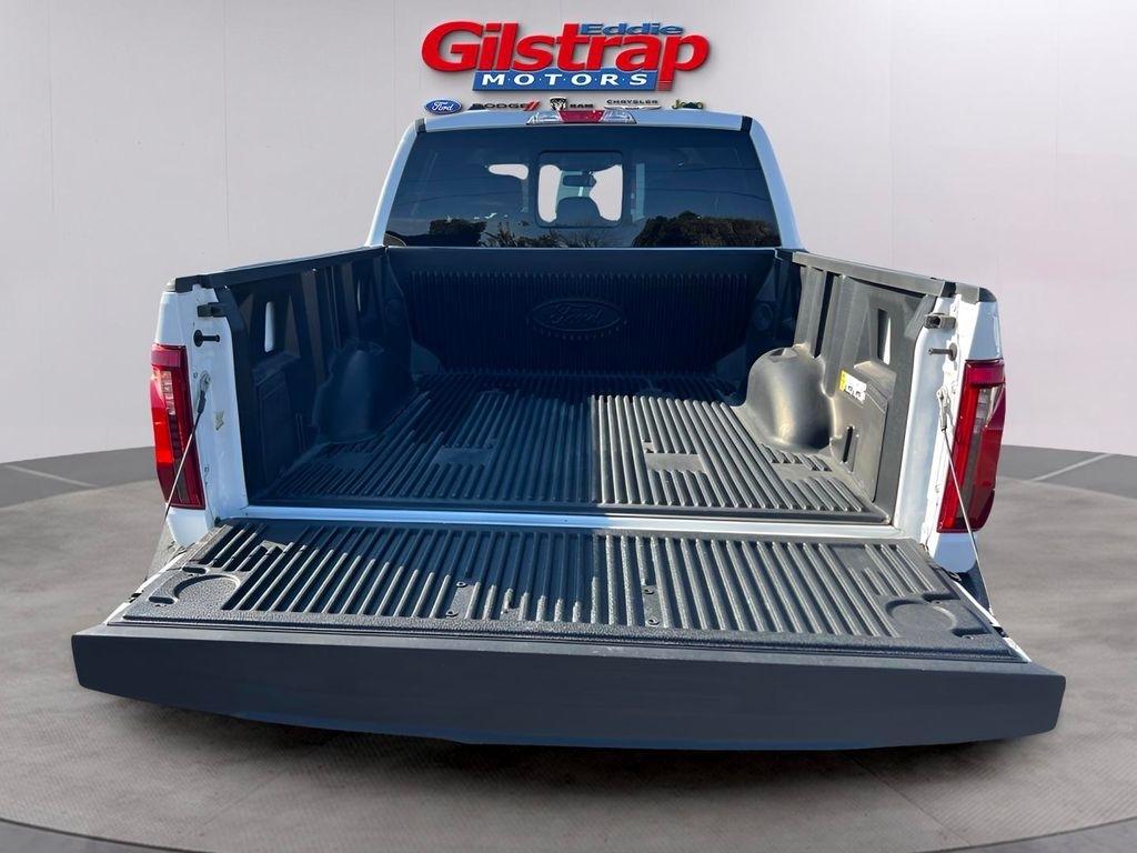 Ford F-150 XLT SuperCrew 4WD 2025