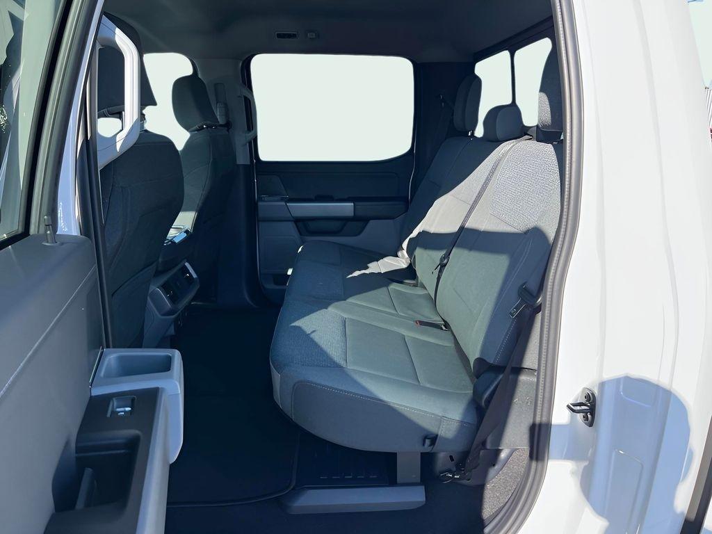 Ford F-150 XLT SuperCrew 4WD 2025