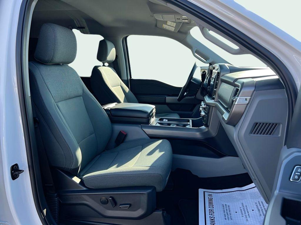 Ford F-150 XLT SuperCrew 4WD 2025