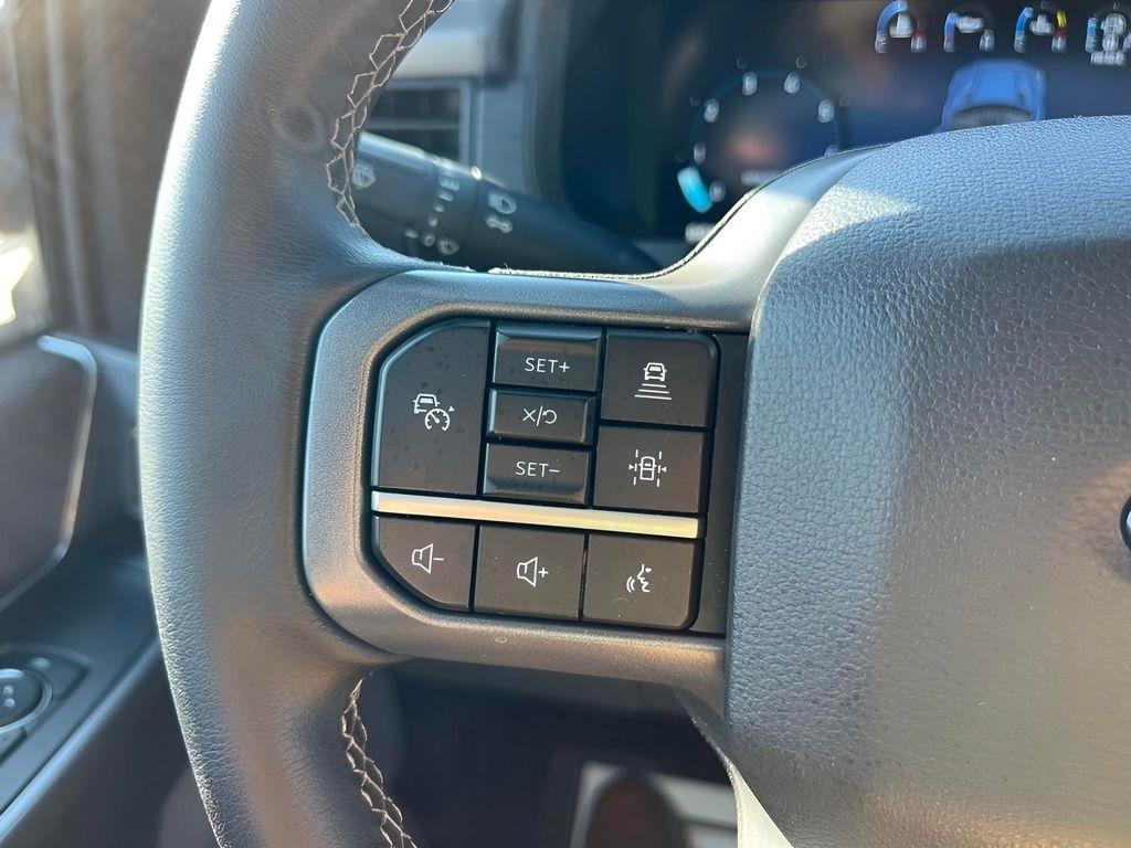 Ford F-150 XLT SuperCrew 4WD 2025