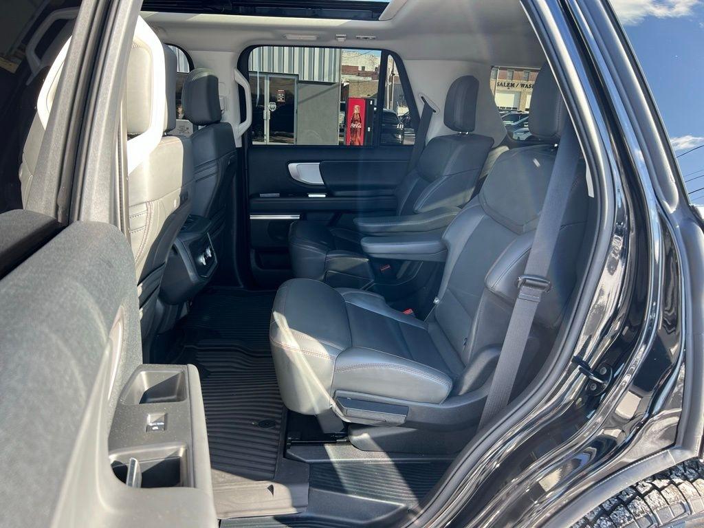 Ford Expedition Active 4WD 2025