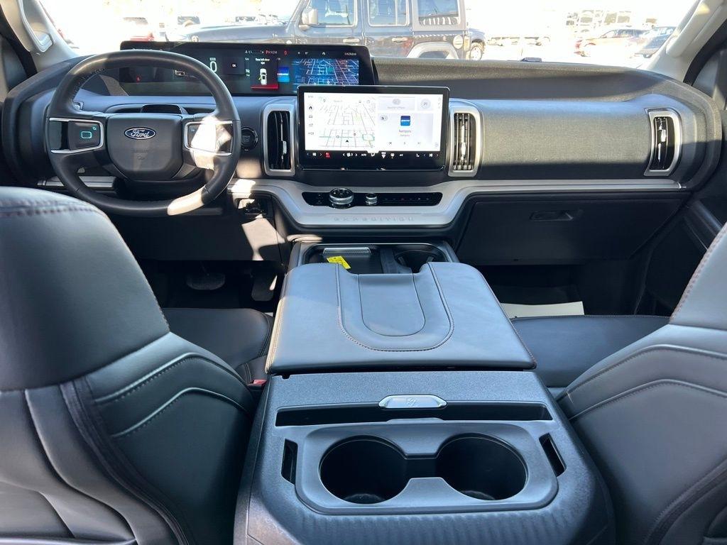 Ford Expedition Active 4WD 2025