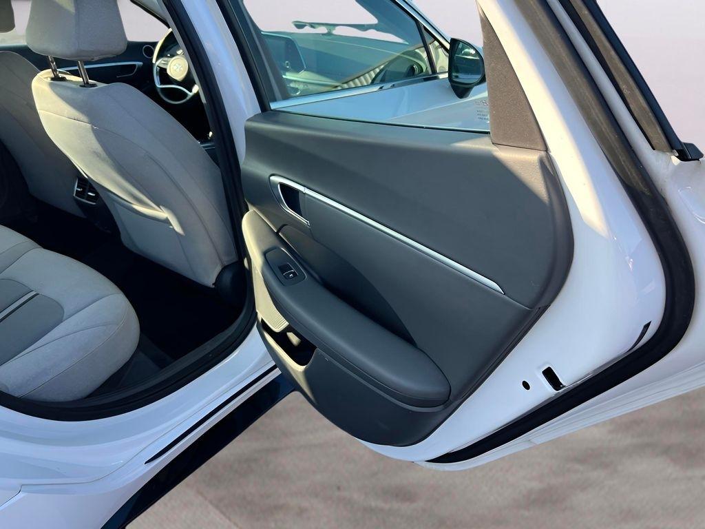 Hyundai Sonata SEL 2021