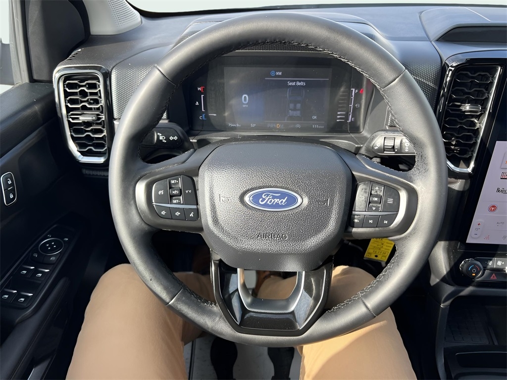 Ford Ranger XLT SuperCrew 4WD 2025