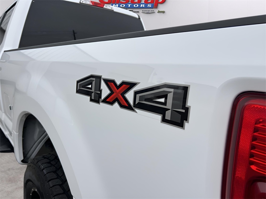 Ford F-250 SD XLT Crew Cab 4WD 2022