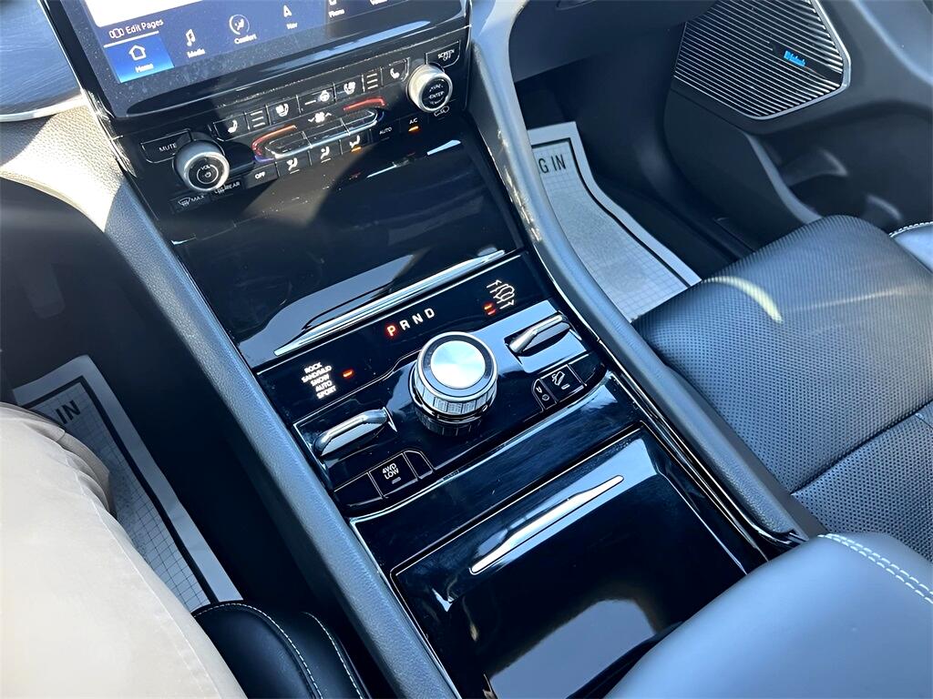 Jeep Grand Cherokee Overland 4WD 2023