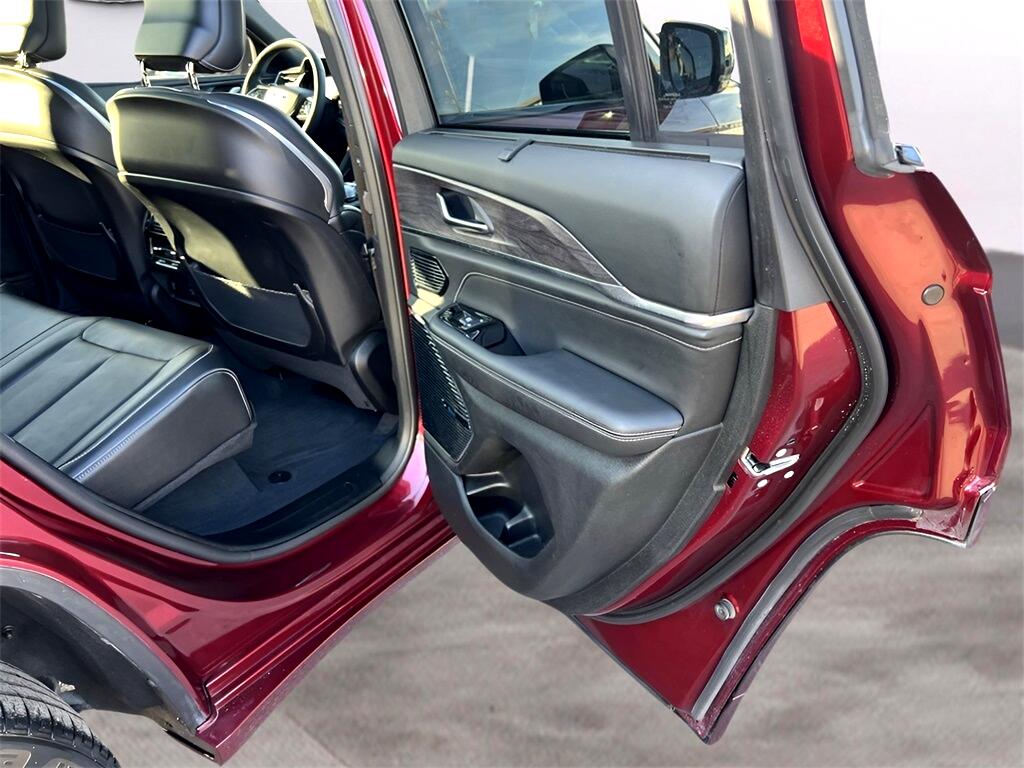 Jeep Grand Cherokee Overland 4WD 2023