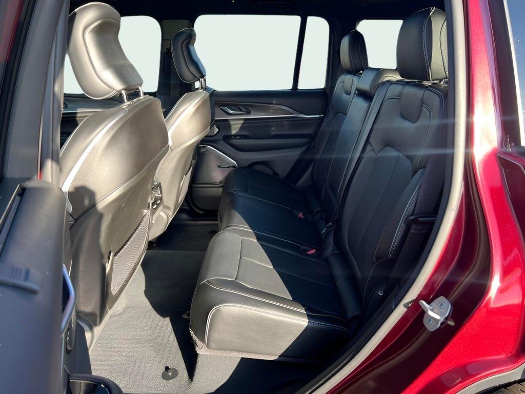 Jeep Grand Cherokee Overland 4WD 2023