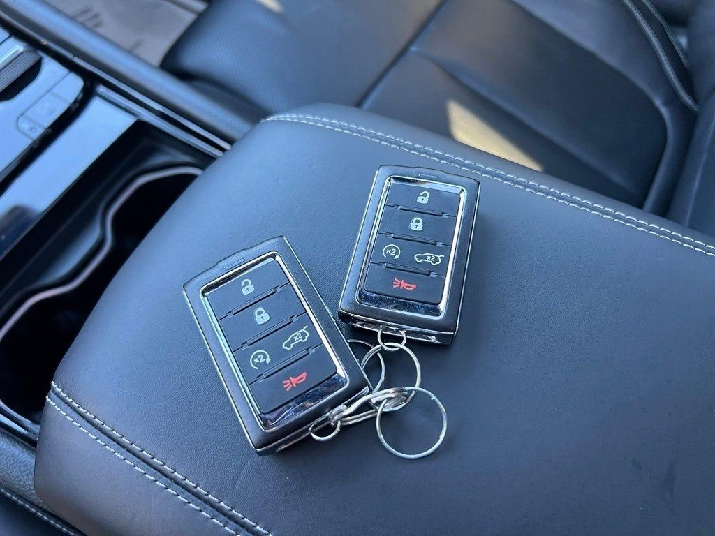 Jeep Grand Cherokee Overland 4WD 2023