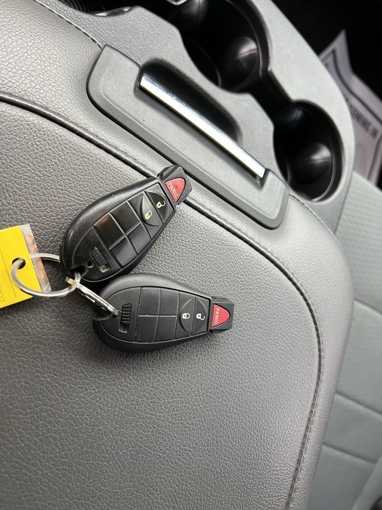 RAM 2500 SLT Crew Cab SWB 4WD 2017