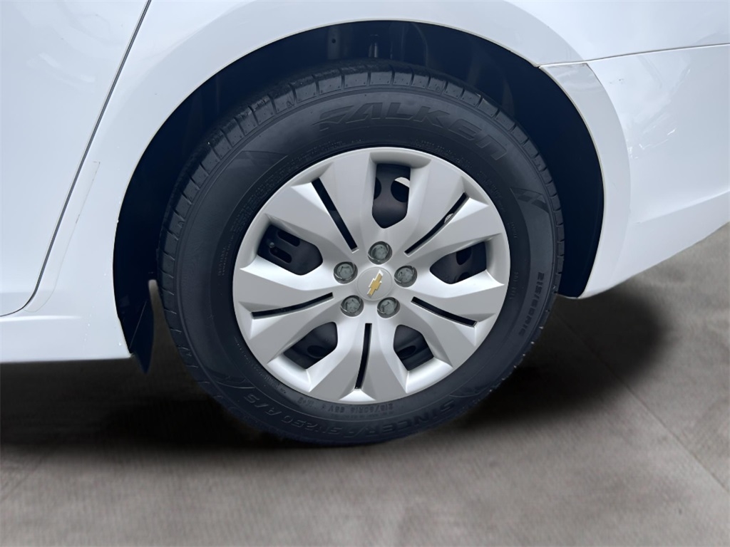 Chevrolet Cruze LS Auto 2015