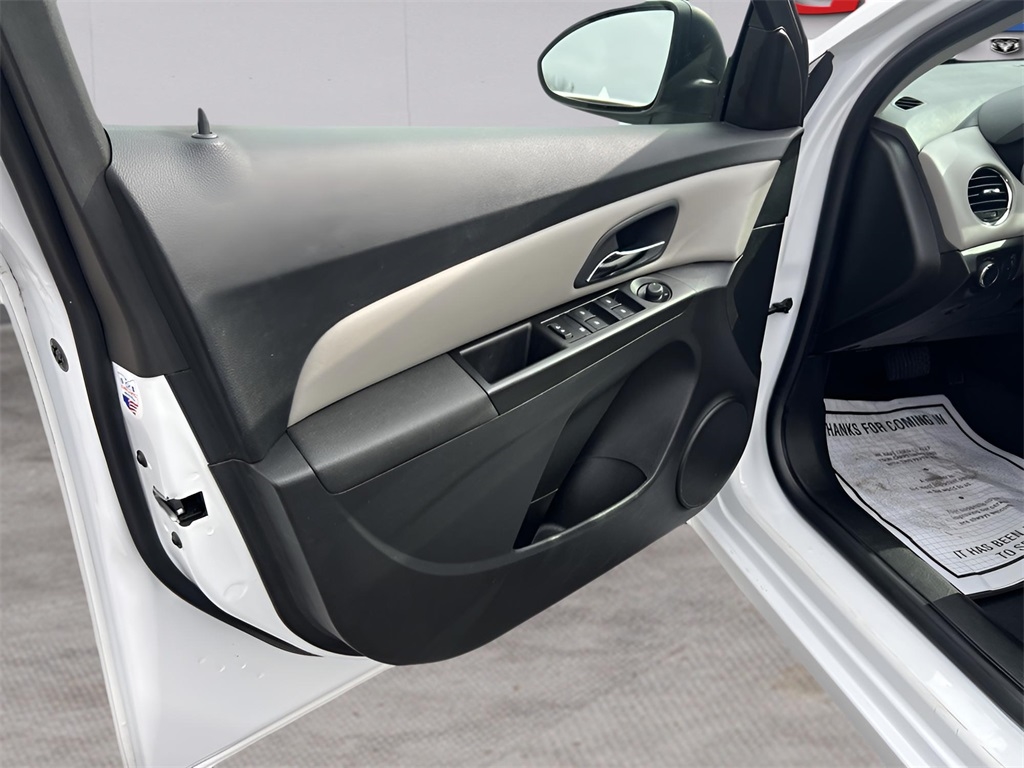 Chevrolet Cruze LS Auto 2015