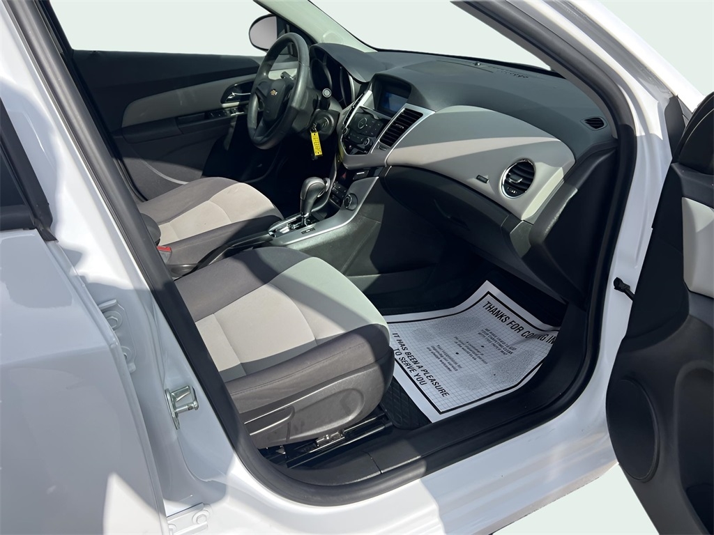 Chevrolet Cruze LS Auto 2015