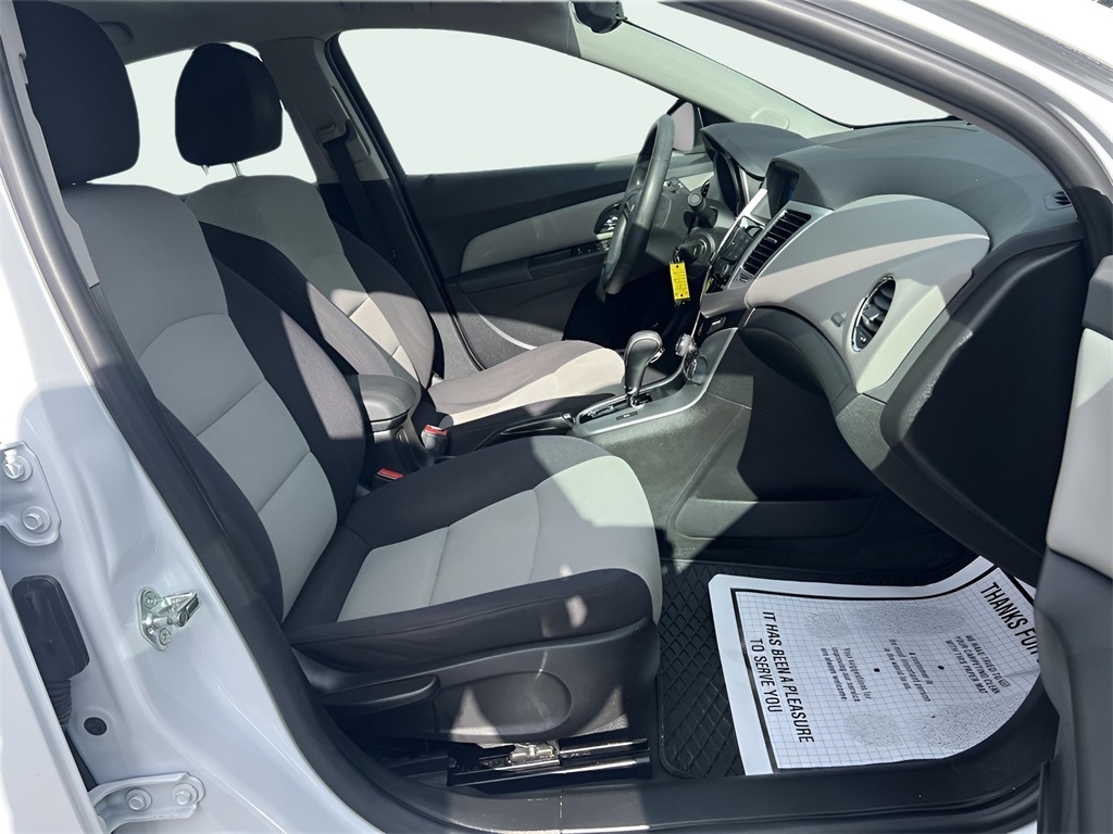 Chevrolet Cruze LS Auto 2015