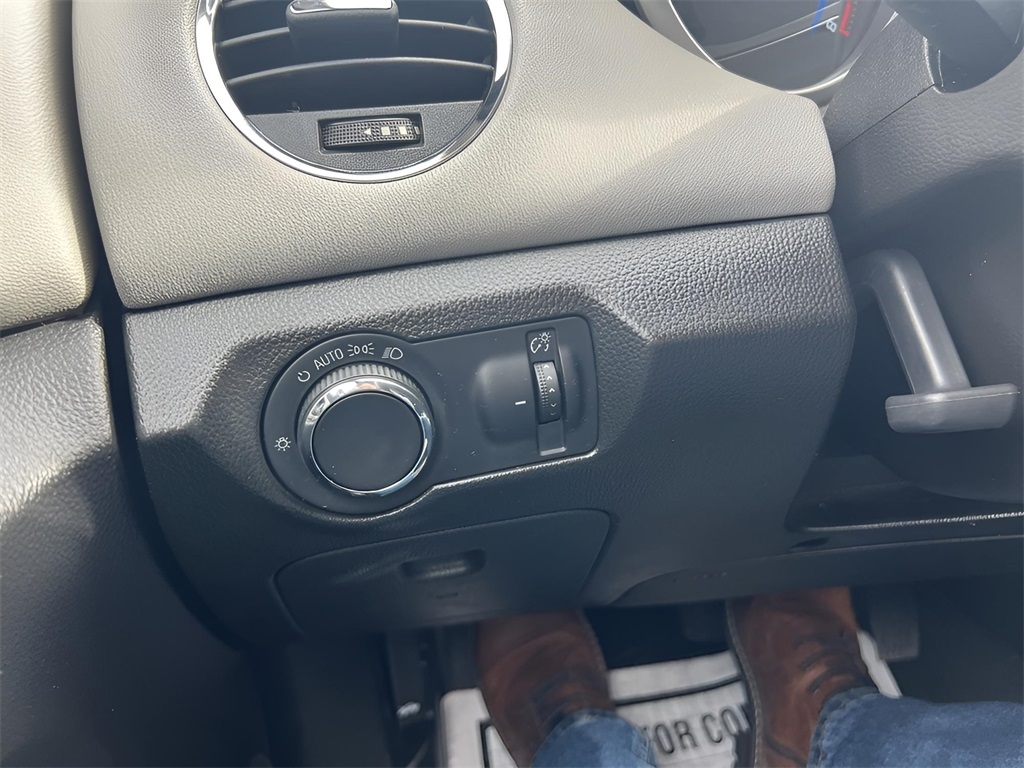 Chevrolet Cruze LS Auto 2015