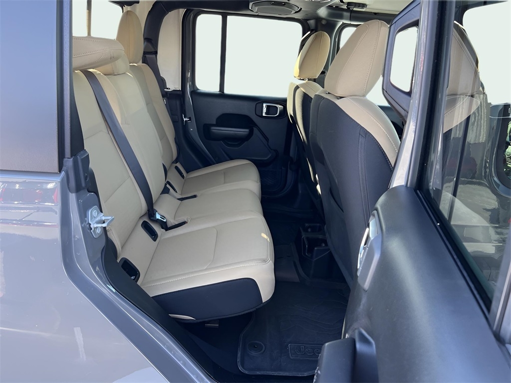 Jeep Gladiator Sport S 2021