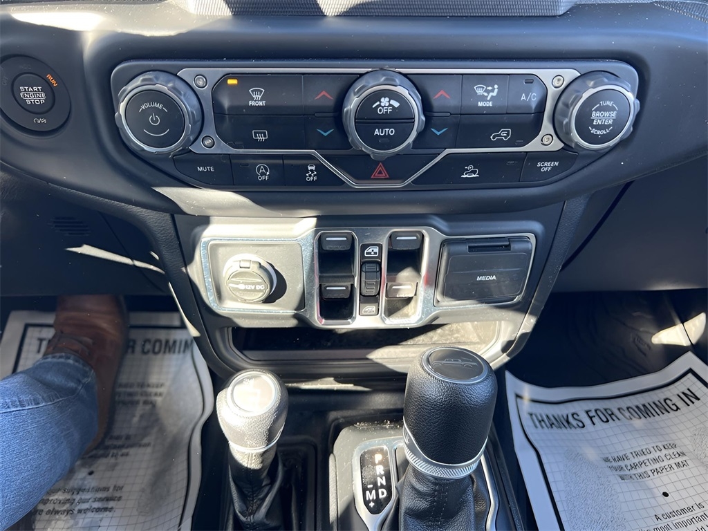 Jeep Gladiator Sport S 2021