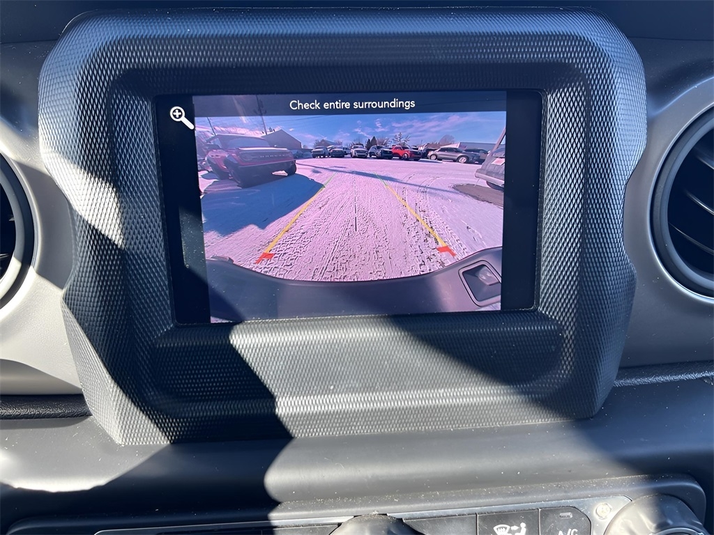 Jeep Gladiator Sport S 2021