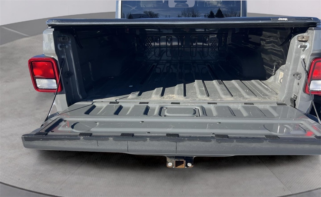 Jeep Gladiator Sport S 2021