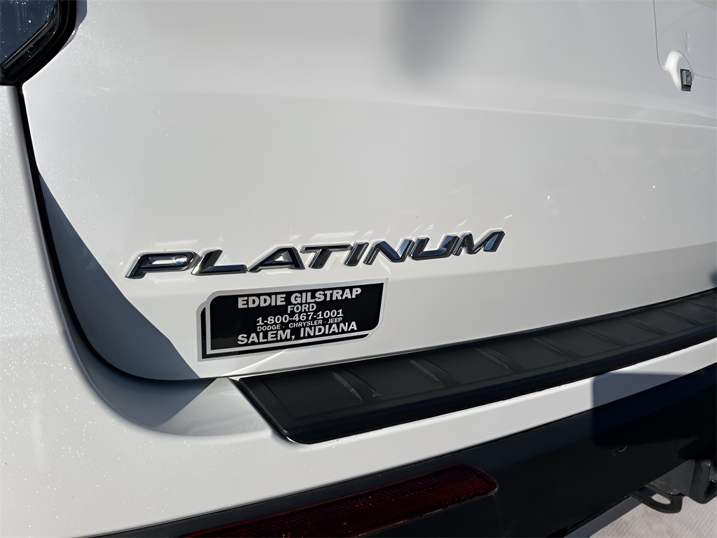 Ford Explorer Platinum AWD 2025