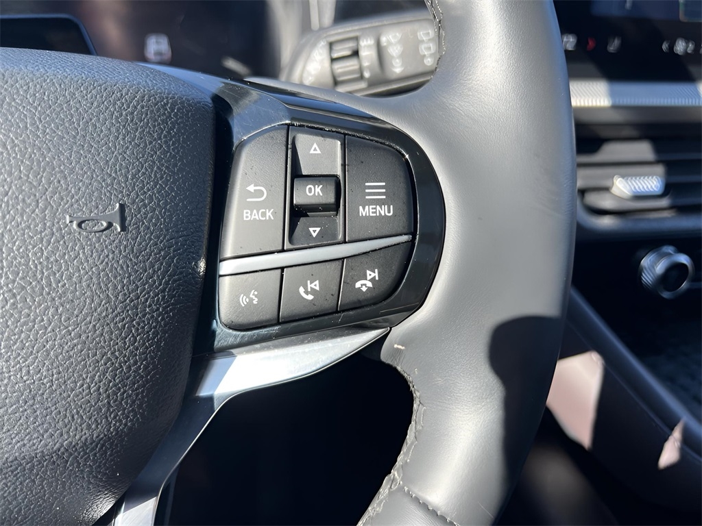 Ford Explorer Platinum AWD 2025