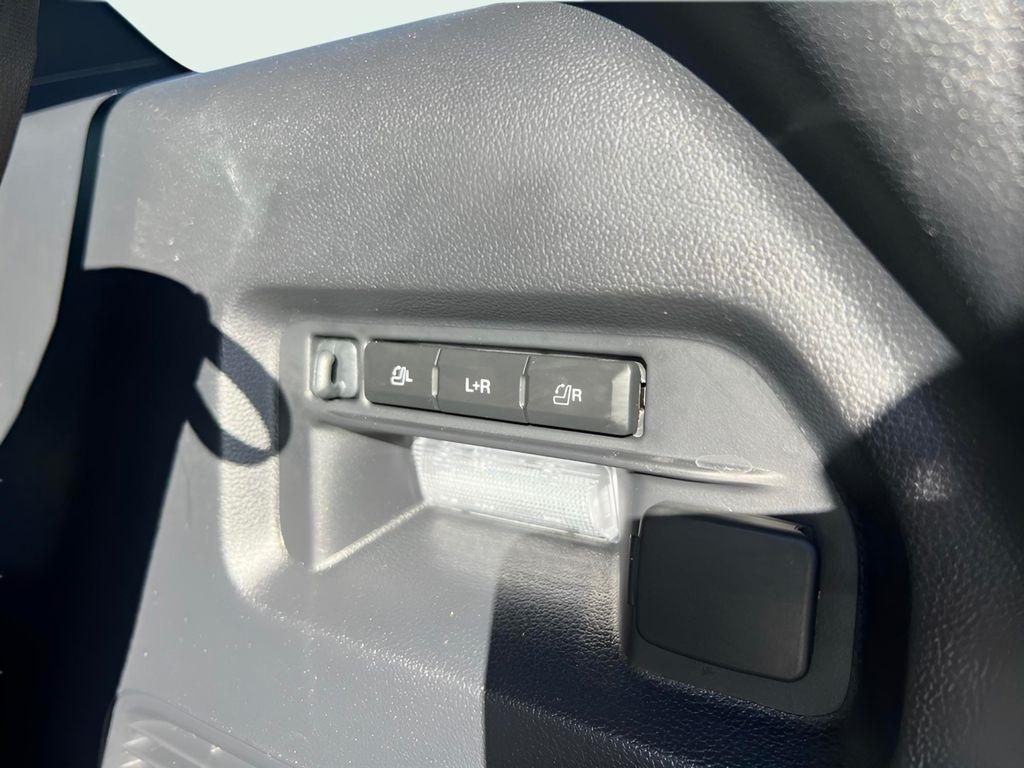 Ford Explorer Platinum AWD 2025