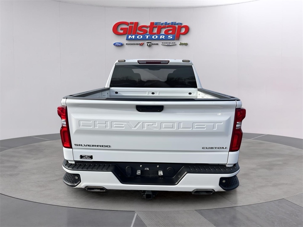 Chevrolet Silverado 1500 Custom Crew Cab Long Box 4WD 2020