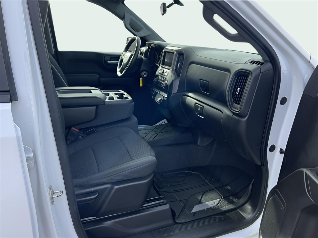 Chevrolet Silverado 1500 Custom Crew Cab Long Box 4WD 2020