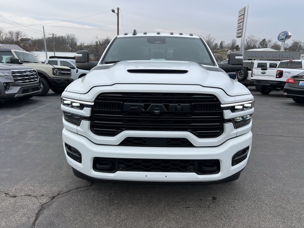 RAM 3500 Laramie Mega Cab 4WD DRW 2025