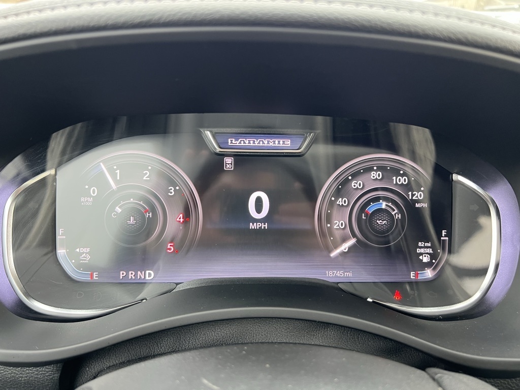 RAM 3500 Laramie Mega Cab 4WD DRW 2025