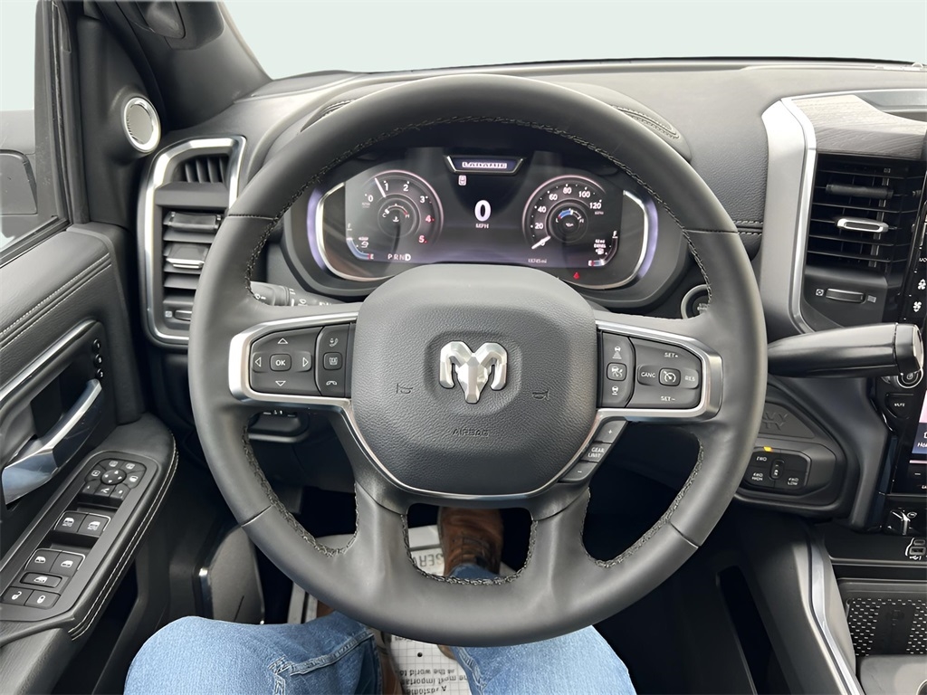 RAM 3500 Laramie Mega Cab 4WD DRW 2025